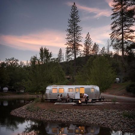 Autocamp Yosemite Hotell Midpines Exteriör bild