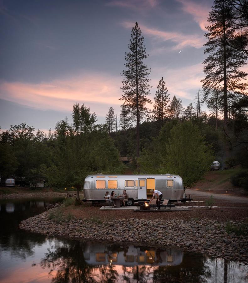 Autocamp Yosemite Hotell Midpines Exteriör bild